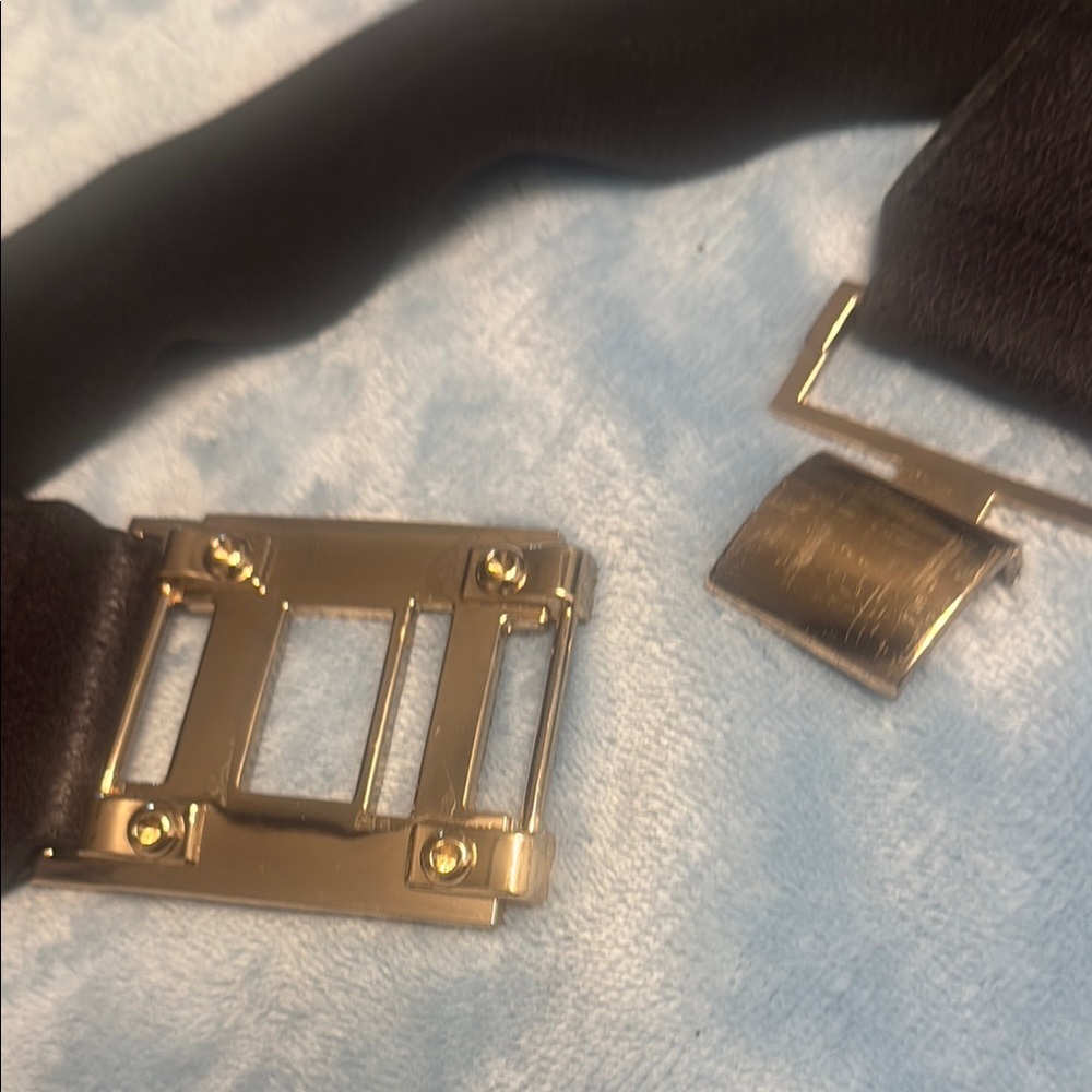 Zara Black Elastic Belt with Gold Buckle - Picture 2 of 3